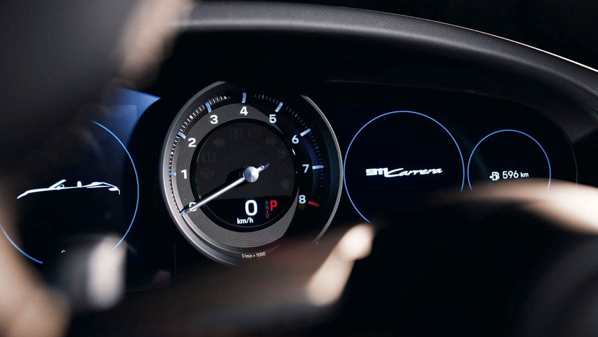 入门级 Porsche 911 Carrera & Convertible