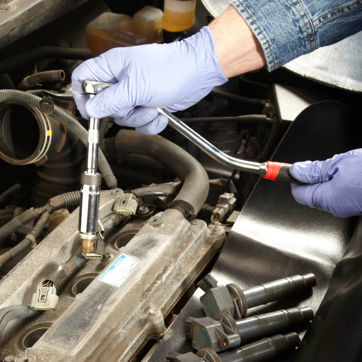 汽车保养小知识：Engine 以及 Engine Oil 怎么检查与保养