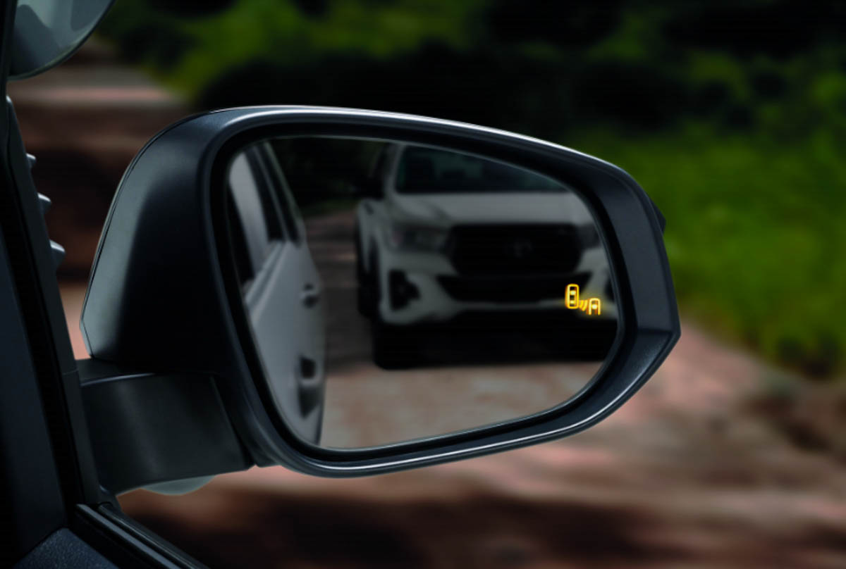 升级版 Toyota Hilux，Fortuner以及 Innova 正式开始接受预定。