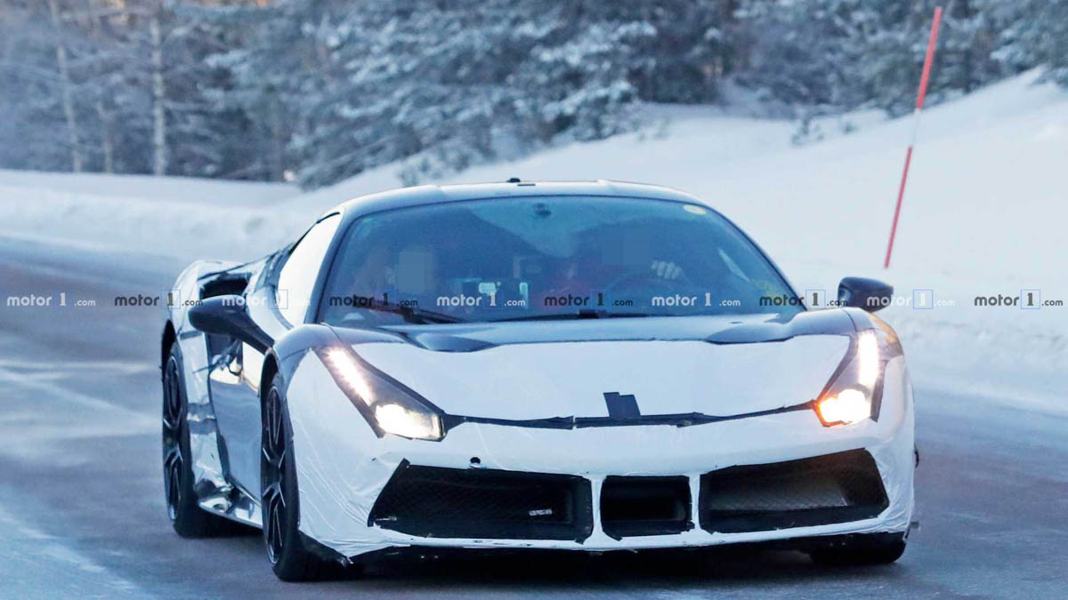 搭载 V6 Hybrid 引擎的入门版 Ferrari GT 车款很可能将在今年11月正式亮相。