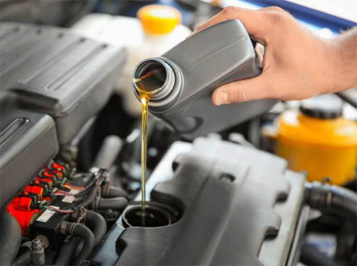 汽车保养小知识：Engine Oil 引擎油怎么看？