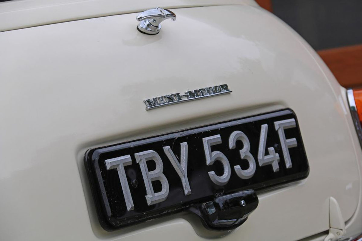 车龄50年，里数436 KM，座椅还包住塑料带，全原装1968 MINI MK1 寻找新车主