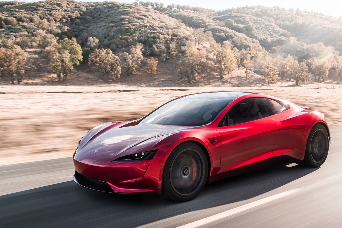 Tesla 开发 Plaid 三马达系统，0-100加速1.9秒