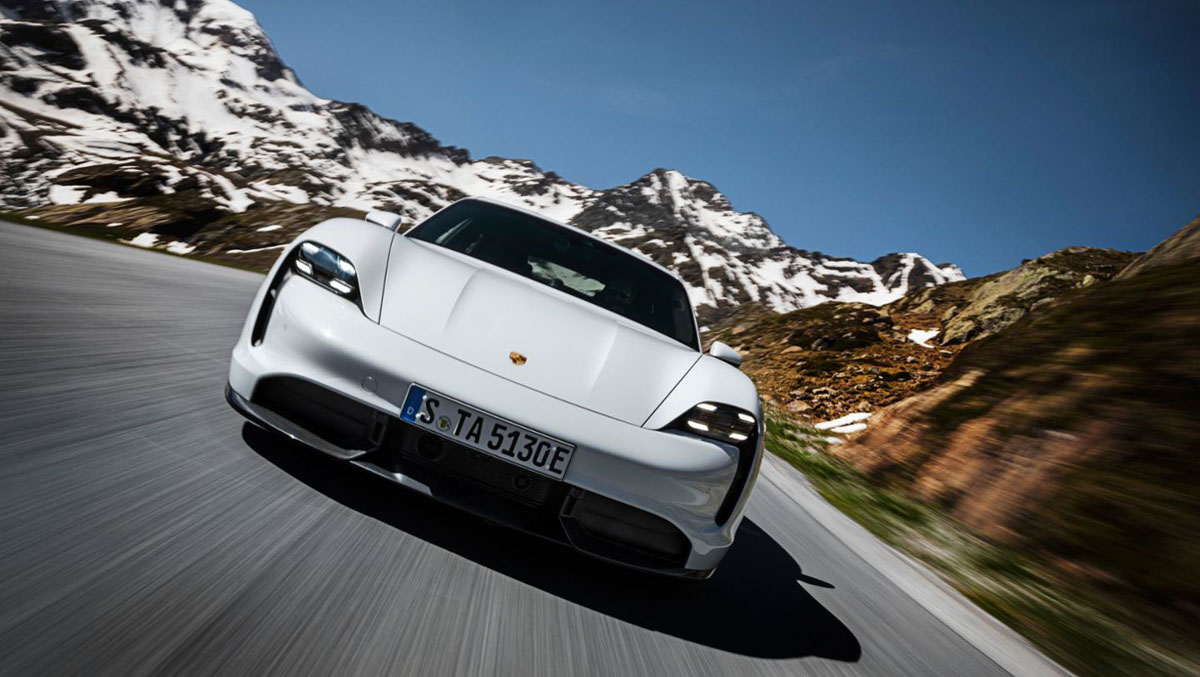 Porsche Taycan 纯电动轿跑全球发表，2.8秒可破百，续航力高达450KM