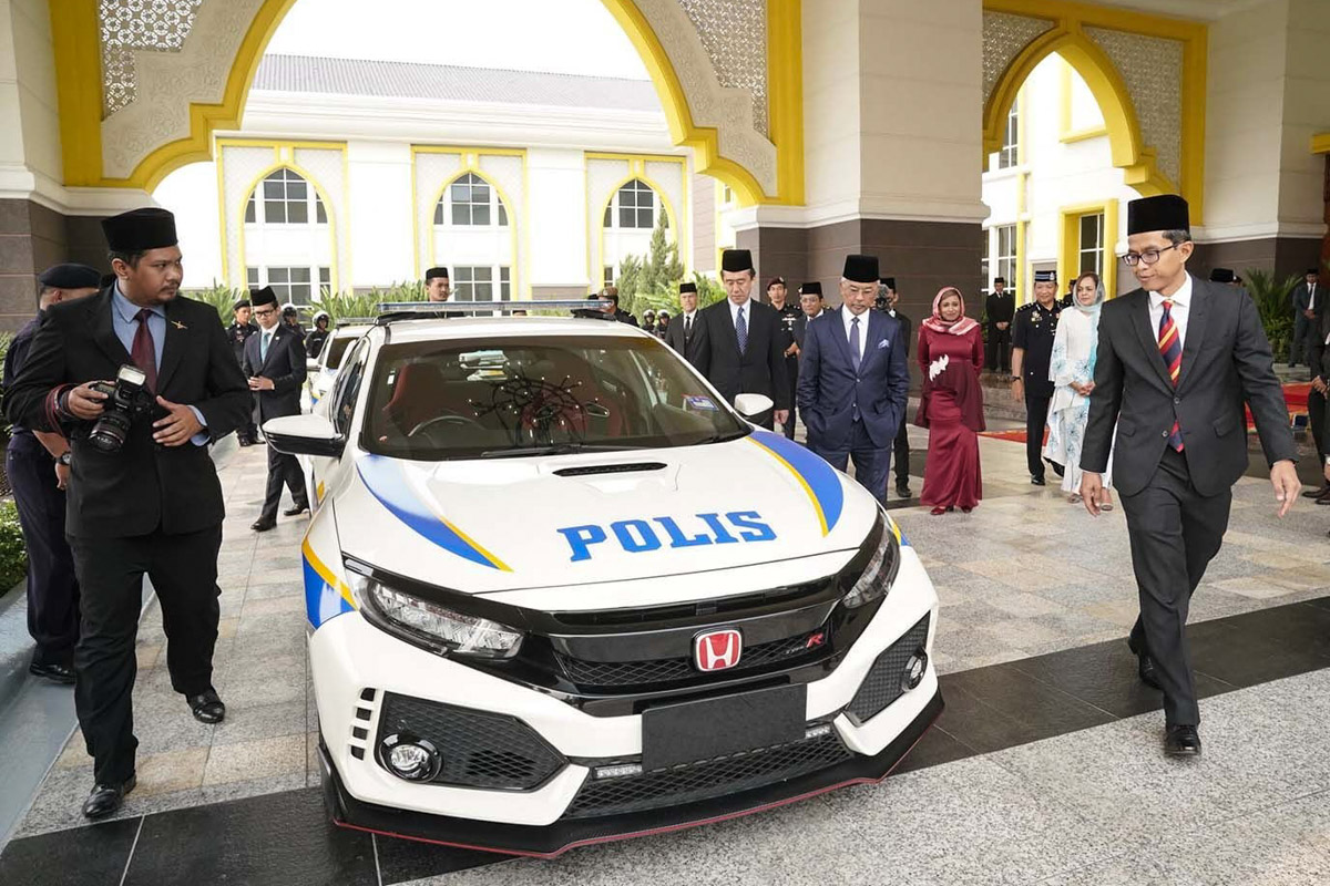 地表最速开路车？国家元首获赠 Honda Civic Type R