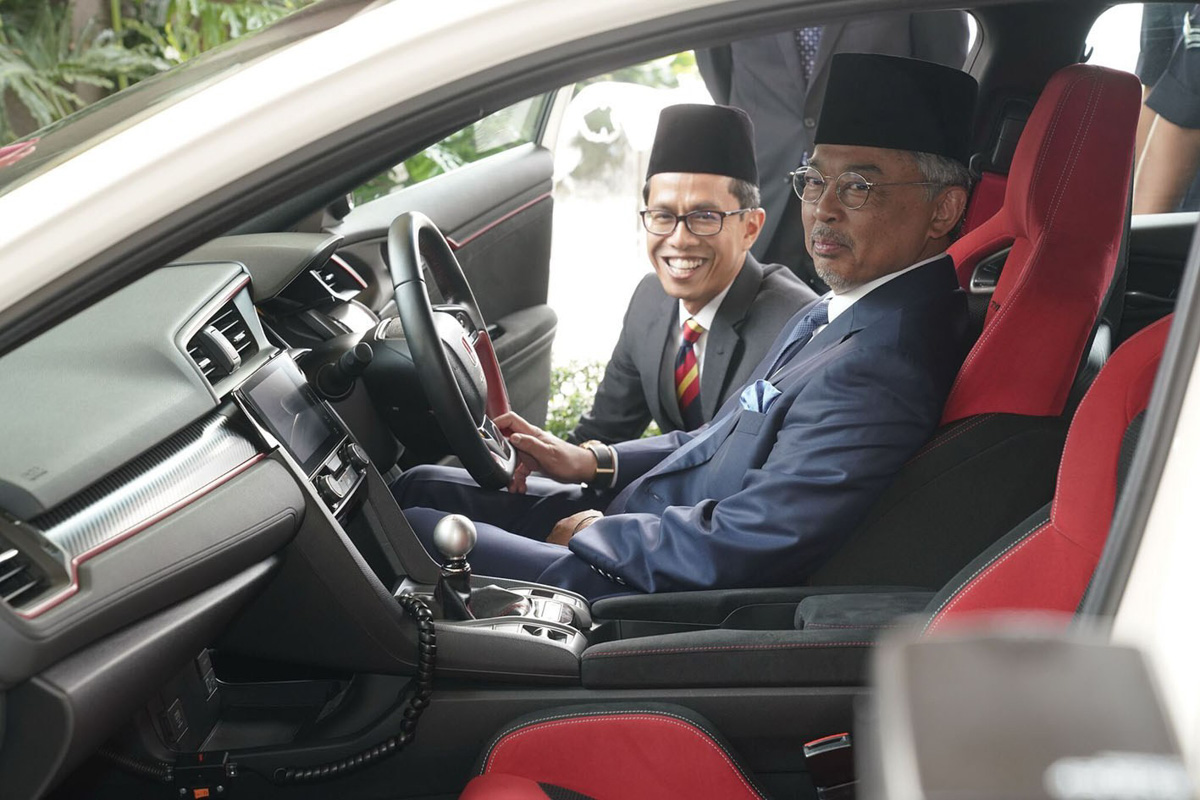 地表最速开路车？国家元首获赠 Honda Civic Type R