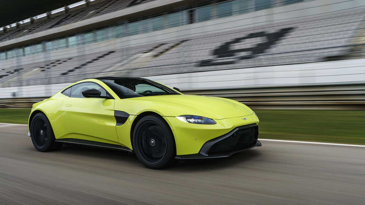 Aston Martin Vantage 敞篷款即将亮相，3.5秒可破百
