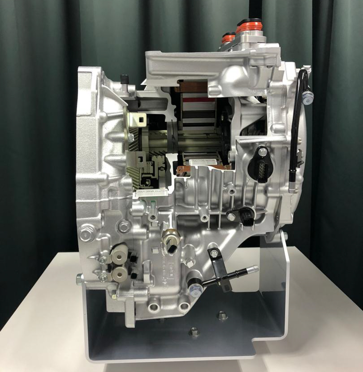 新一代 Honda Fit 的 1.5L+i-MMD 混合动力引擎究竟有什么特别