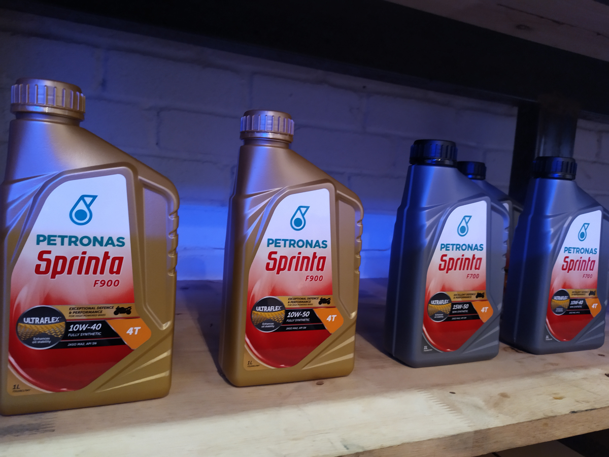 Petronas Sprinta 摩托车引擎油正式预览，富含 UltraFlex 技术