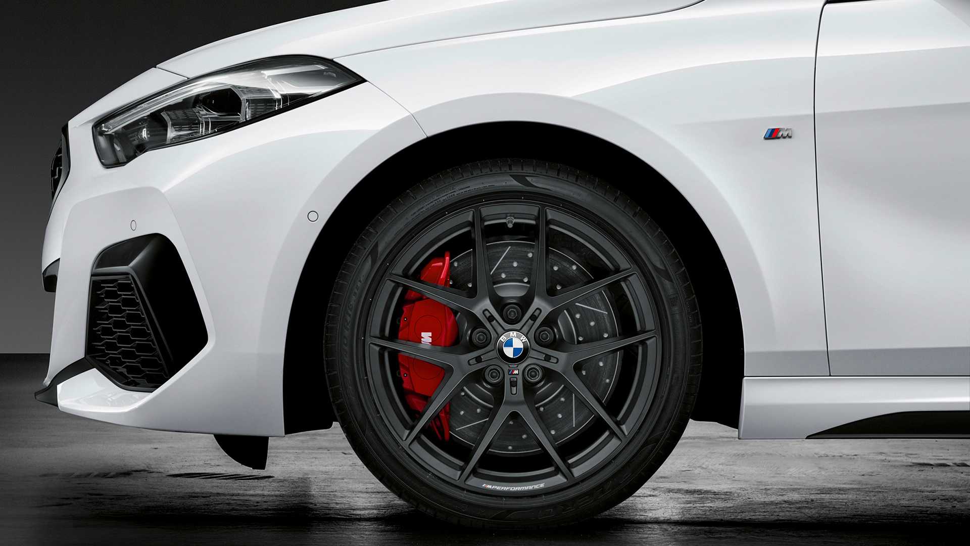 BMW 2 Series Gran Coupe M Performance 登场，颜值爆表