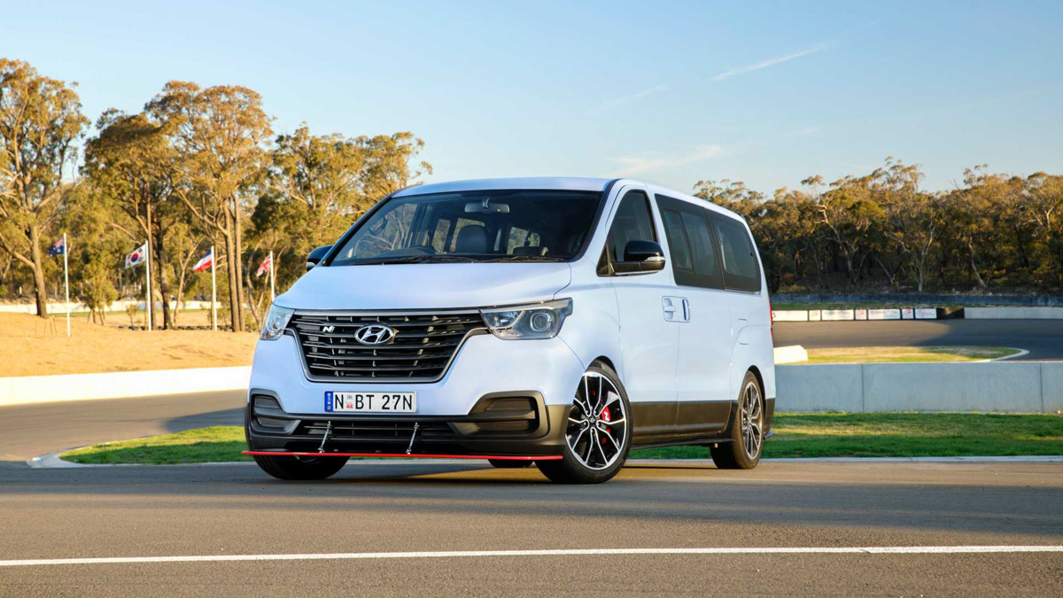 8人座漂移神 Van， Hyundai iMax N 402 Hp 猛爆登场