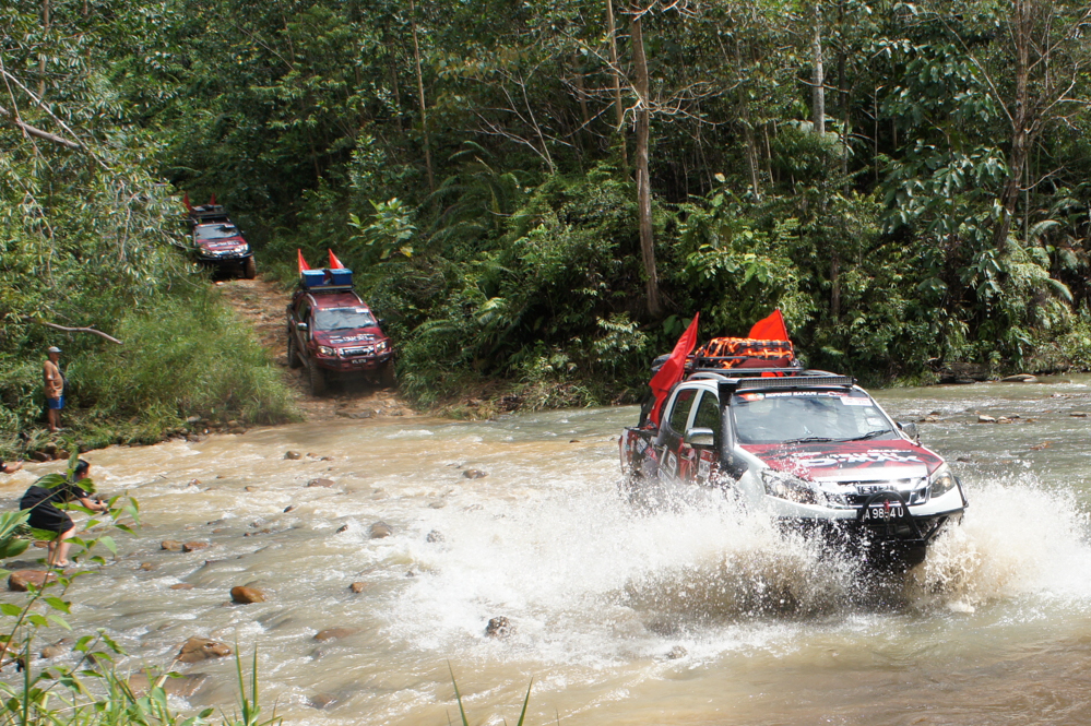 Isuzu D-MAX 在 Borneo Safari越野挑战赛中得奖