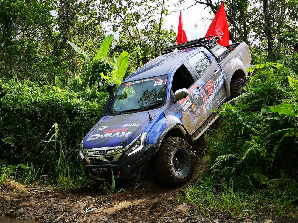 Isuzu D-MAX 在 Borneo Safari越野挑战赛中得奖