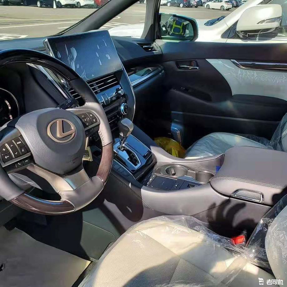 Lexus LM 豪华旗舰 MPV 价格曝光，售价 RM 1,288,433
