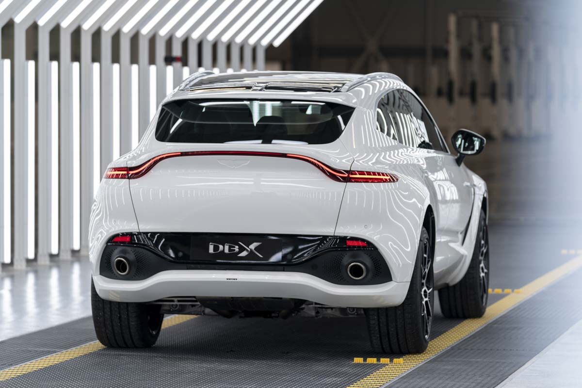 Aston Martin 英国设新厂，投产全新 Aston Martin DBX