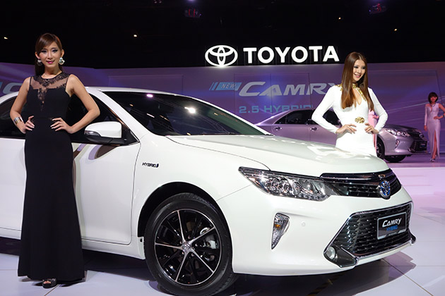 Toyota正式发布2015小改款Camry！