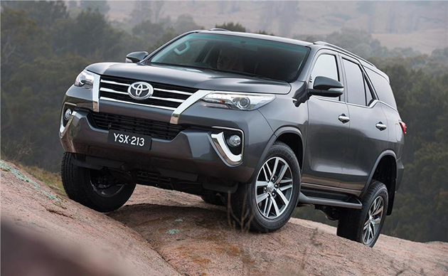 Toyota Fortuner官方宣传册曝光，将会有两个车型可以选择！