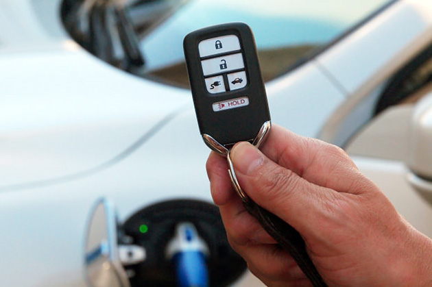 Keyless 免钥匙启动成为偷车贼新目标，车主要小心！