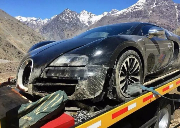 最美的交通意外！ Bugatti Veyron 冲出雪山！