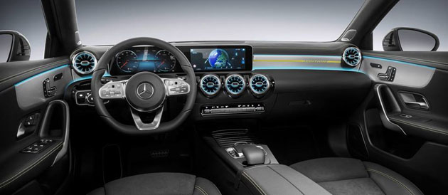 Mercedes-Benz A Class 2018 内装正式公开，超越同级！