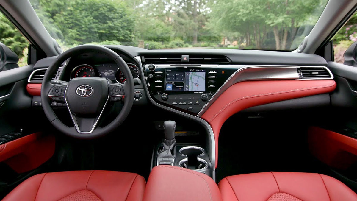 2018 Wards 10 Best Interiors ，Toyota Camry 入围！