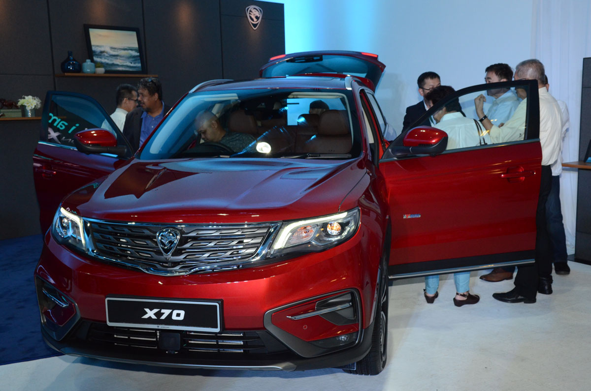 Proton X70 实车现身！未来将全马跑透透！
