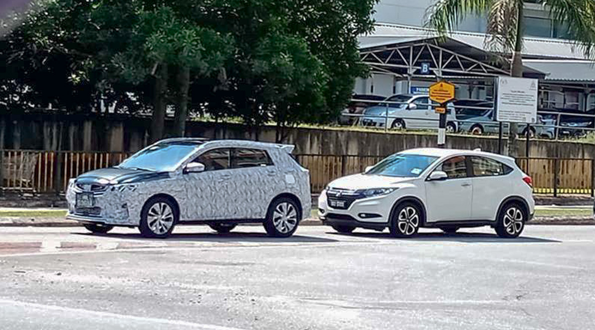 Proton X50 与最强对手并列现身吉隆坡市区游车河！