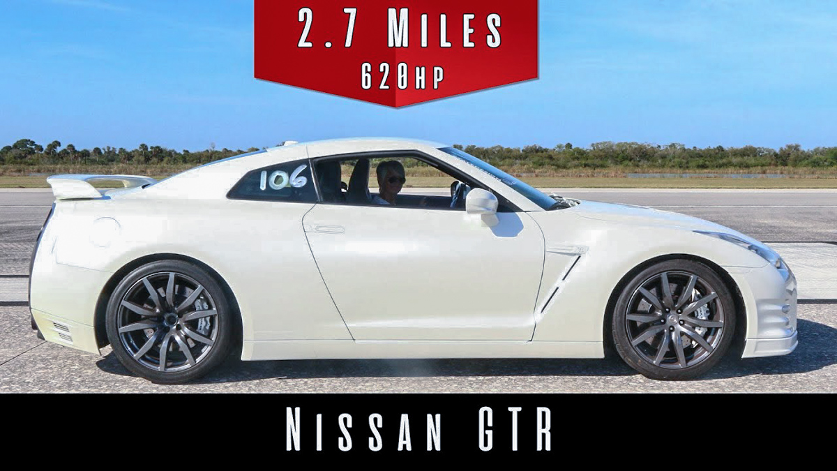 30秒破 300 km/h！ Nissan GT-R R35 宝刀未老！