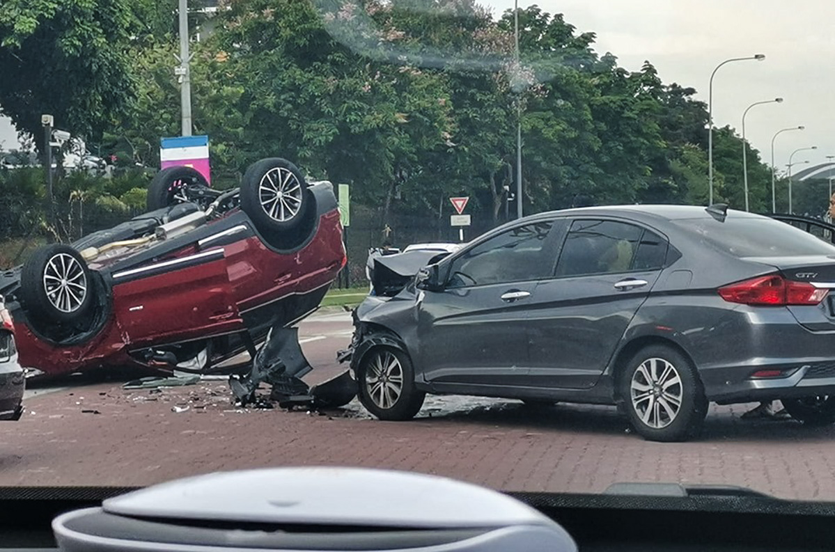 安全翻转！ Proton X70 用图片证明硬实力！