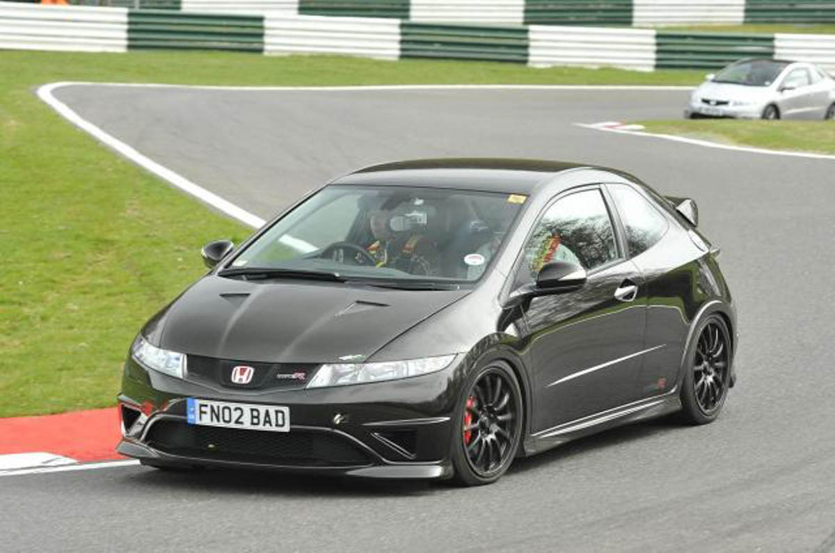 Honda Civic Type R FN2 ，一辆被遗忘的 Type R ！ – automachi.com