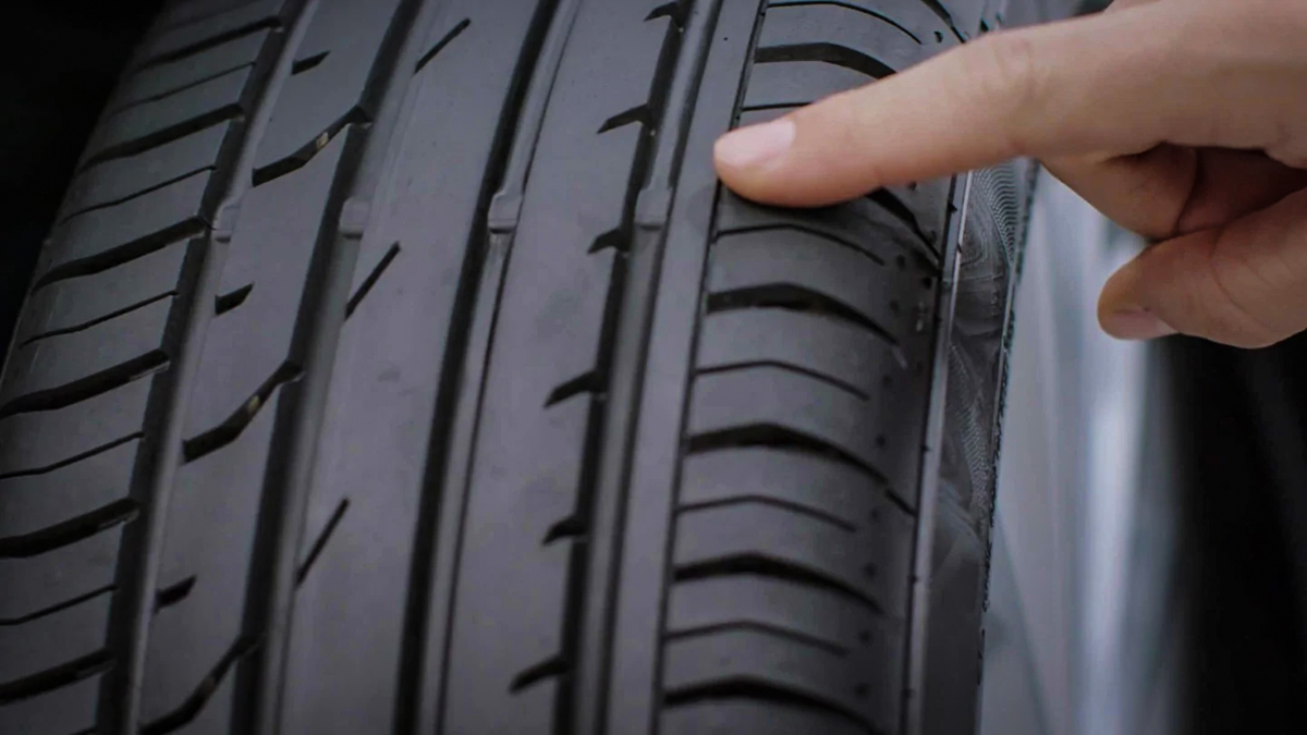 轮胎花纹深度（ Tyre Tread Depth ）对刹车距离的影响