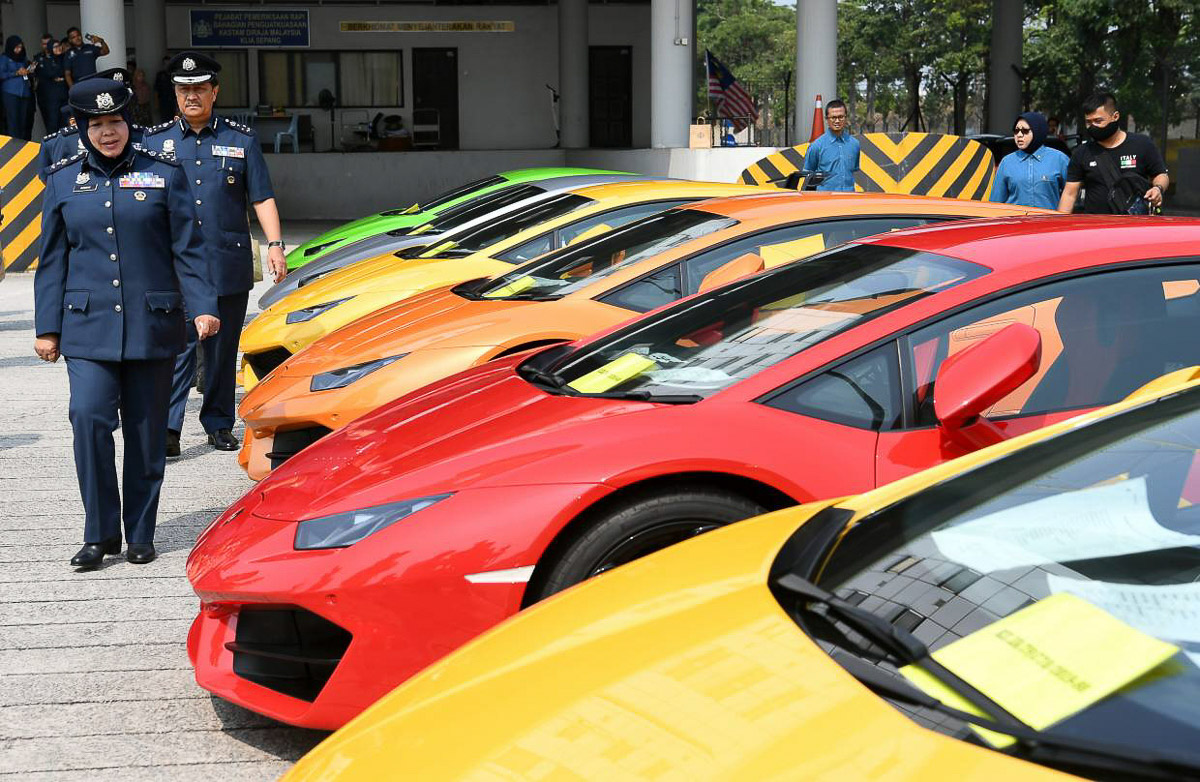 为了逃避814万令吉的税务，多辆 Lamborghini 超跑以及豪华房车被充公