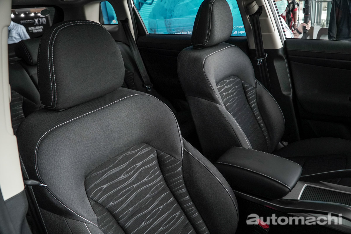 图库：2020 Proton X70 CKD Standard，售价 RM94,800