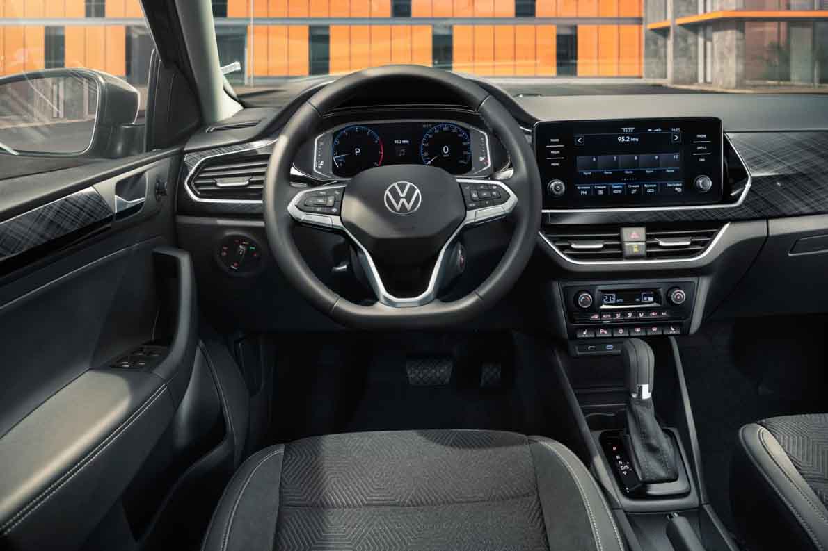 新一代 Volkswagen Polo Sedan 正式发表，化身小一号 Passat