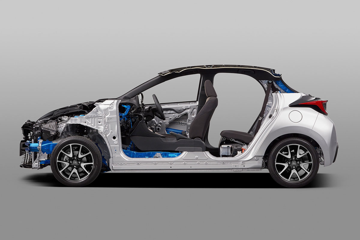 Toyota B-SUV 预告释出，日内瓦车展发表