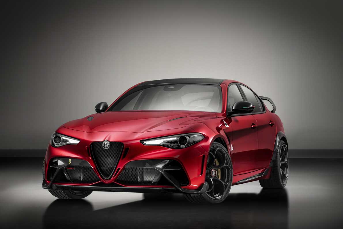 Alfa Romeo Guilia GTA & GTAM 强势登场，最大马力532Hp，完美的意大利轿跑