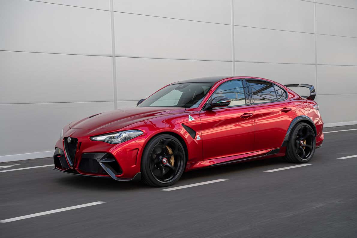 Alfa Romeo Guilia GTA & GTAM 强势登场，最大马力532Hp，完美的意大利轿跑