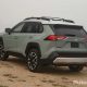 全球最畅销 SUV 车款榜单出炉，日系品牌成最大赢家！ SUV 车款是近年来备受热爱的车型，凭着出色的空间表现，SUV 深受消费者喜爱！那全球各大汽车制造商都纷纷推出 SUV 车款，究竟哪一款 SUV 才是最受欢迎，销量最好的呢？日前，Focus2Move 就公布了全球最畅销 SUV 车款榜单！让我们来看看最大赢家是谁？ 这次的榜单是由 Focus2Move 针对全球销量报告而整理出的榜单，那在这榜单里，夺下冠军宝座的车款就是 Toyota RAV4！不但如此，日系品牌在这次的排名中，再次成为最大赢家，证明了日系品牌的实力！ 以下为 Focus2Move 全球最畅销 SUV 榜单，大家可参考： 1.Toyota RAV4（总销量 947,919） 2.Honda CR-V （总销量 811,209） 3.Volkswagen Tiguan（总销量 736,885） 4.Hyundai Tucson（总销量530,169） 5.Nissan Qashqai （总销量 498,915） 6.Kia Sportage （总销量 477,961） 7.Chevrolet Equinox（总销量 430,714） 8.Mazda CX-5（总销量426,767） 9.Haval H6 （总销量 392,605） 10.Nissan Rouge （总销量389,982） 以上就是全球十大最畅销 SUV 车款榜单，可看到基于 TNGA 底盘打造的 RAV4 直接夺下冠军宝座，成为此次最大赢家，而一向来在空间表现这方面非常出色的 CR-V 成绩也不逊色，排在了亚军位置！不知道榜单里有各位的爱车？ 资料取自：Focus2Move 官网