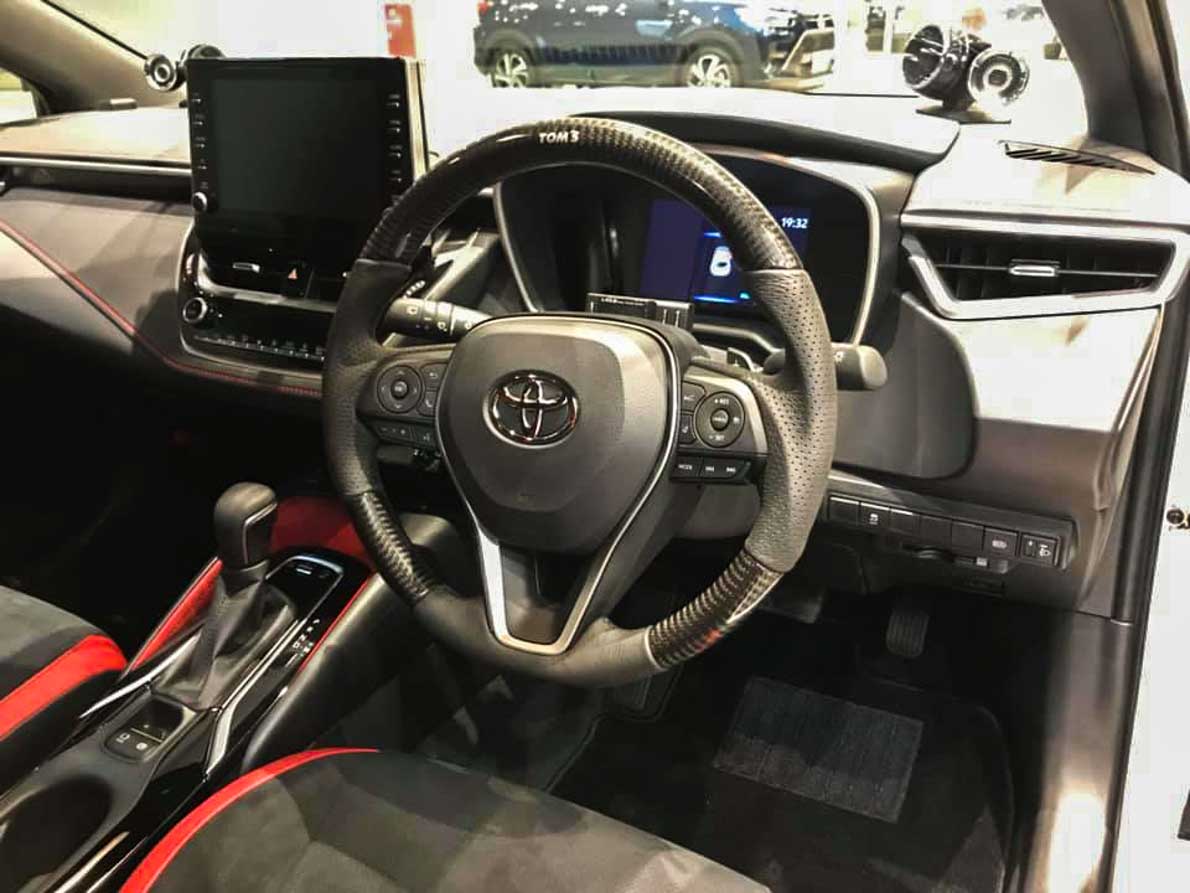 TOM'S 改装套件出炉，Toyota Corolla Hatcback 颜值爆表