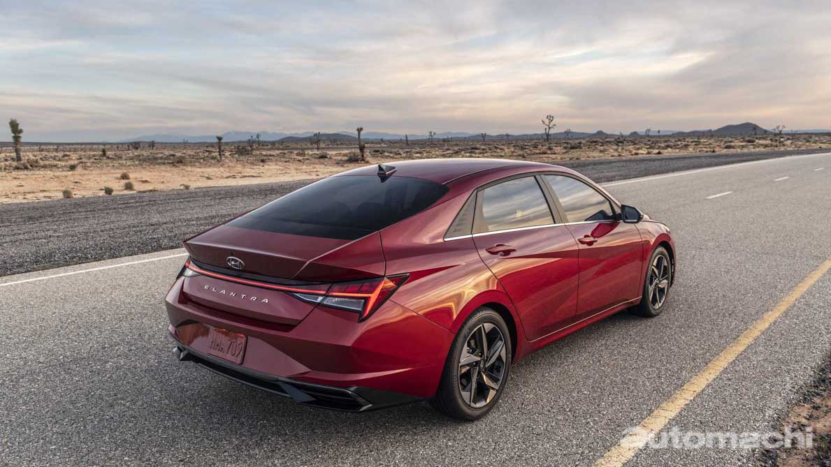 2021 Hyundai Elantra 正式发布，颜值打败所有同级对手