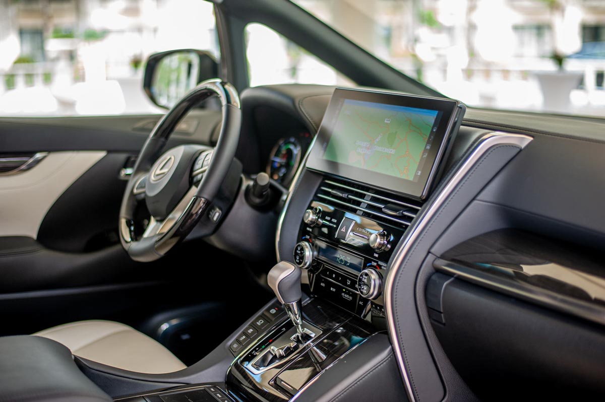 Lexus LM 300h 东南亚版本或今年登场