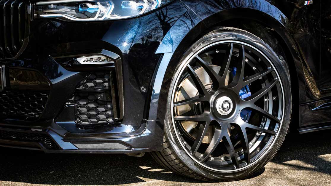 BMW X7 Lumma CLR 黑暗登场，外观煞气十足