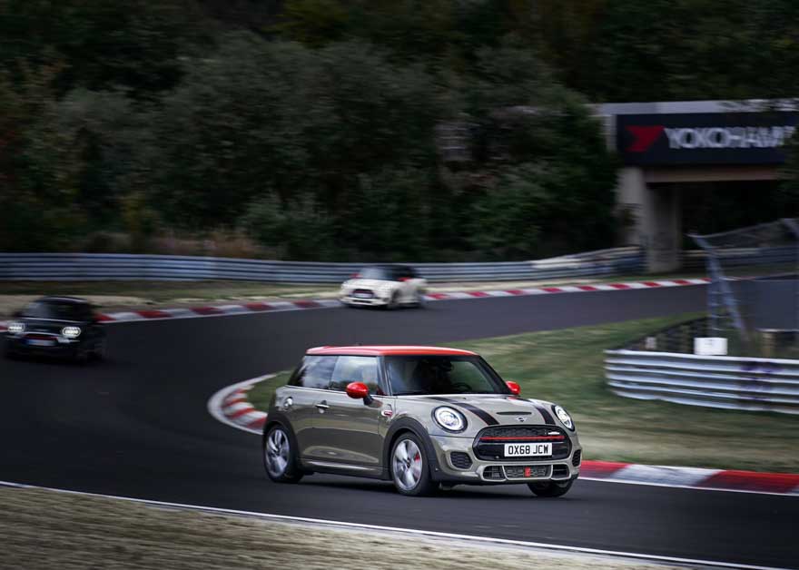 Mini 3 Doors JCW，一款扮猪吃老虎的性能钢炮