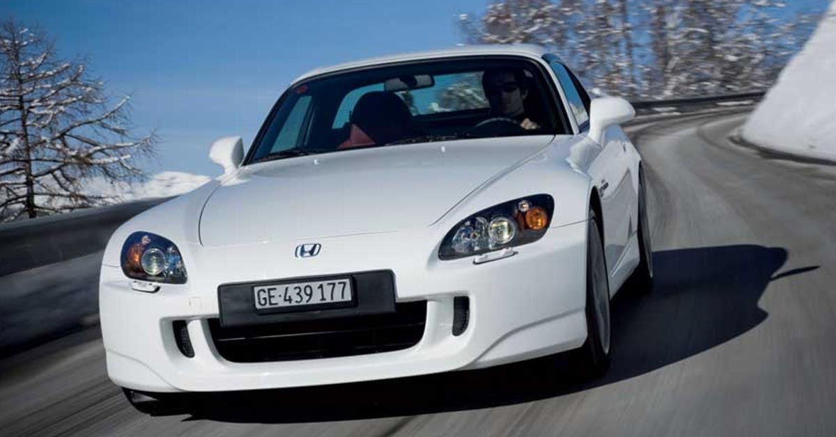 经典车款回顾：Honda S2000，自然进气后驱敞篷跑车的王者！