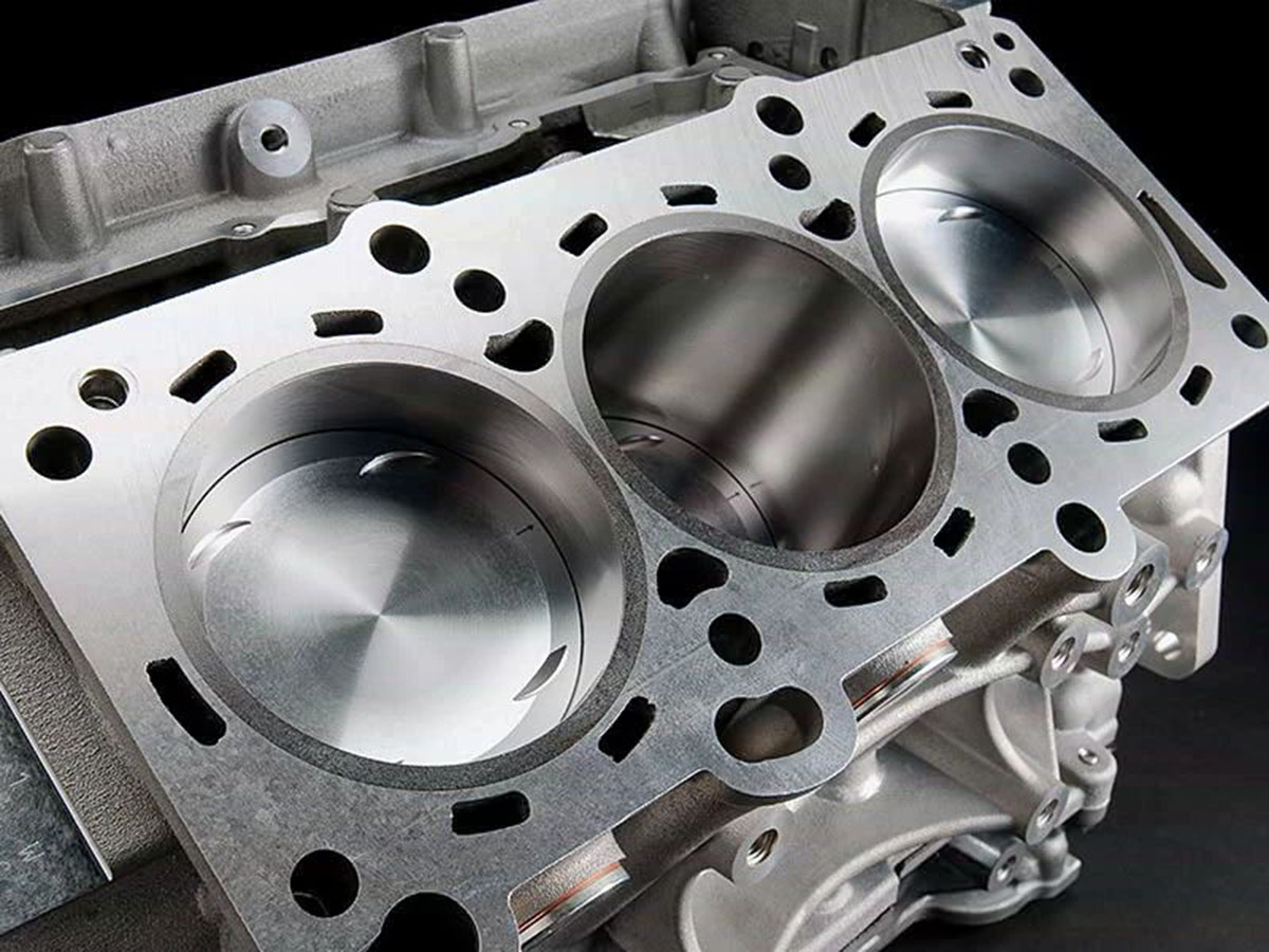 Расточка блока цилиндров камаз. Треснула гильза змз 405. Как должен выглядеть цилиндр. Хонингование цилиндров задиры. Как должен выглядеть цилиндр.