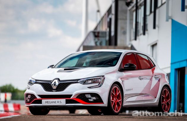 renault-megane-rs-19