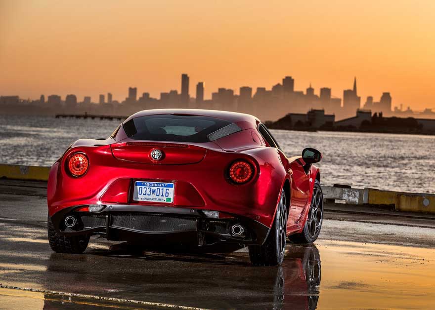 Alfa Romeo 4C，一辆完美的意大利 MR 小跑车