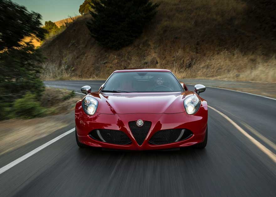 Alfa Romeo 4C，一辆完美的意大利 MR 小跑车