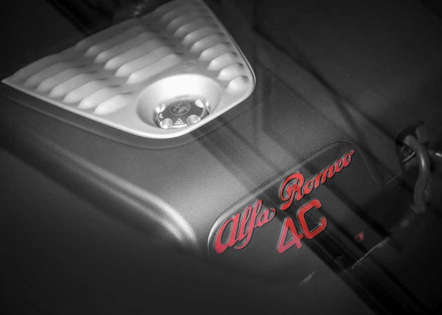 Alfa Romeo 4C，一辆完美的意大利 MR 小跑车