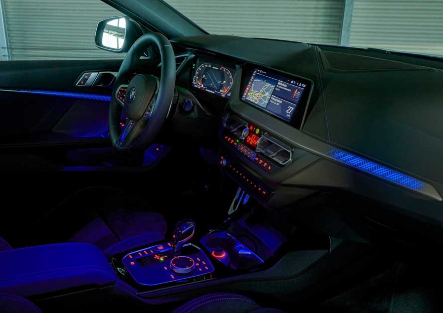 BMW M135i xDrive 现身我国平行二手车商，开价 RM320,000！